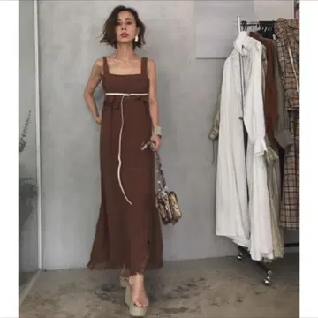 아메리 빈티지 슬림 벨트 프링글 드레스