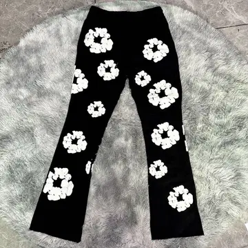 Denim Tears Wreath 스웨트 팬츠 사이즈 M