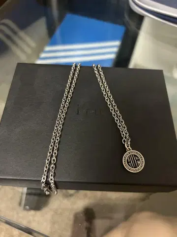 HUF 목걸이