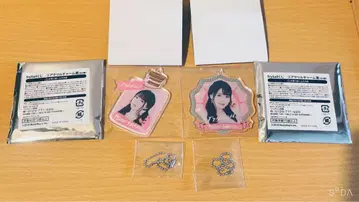 TrySail 마쿠라 모모 아크릴 참 2개 세트