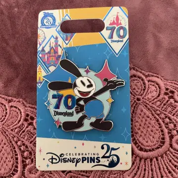 오즈와 핀 배지 DISNEYLAND RESORT 70TH 디즈니