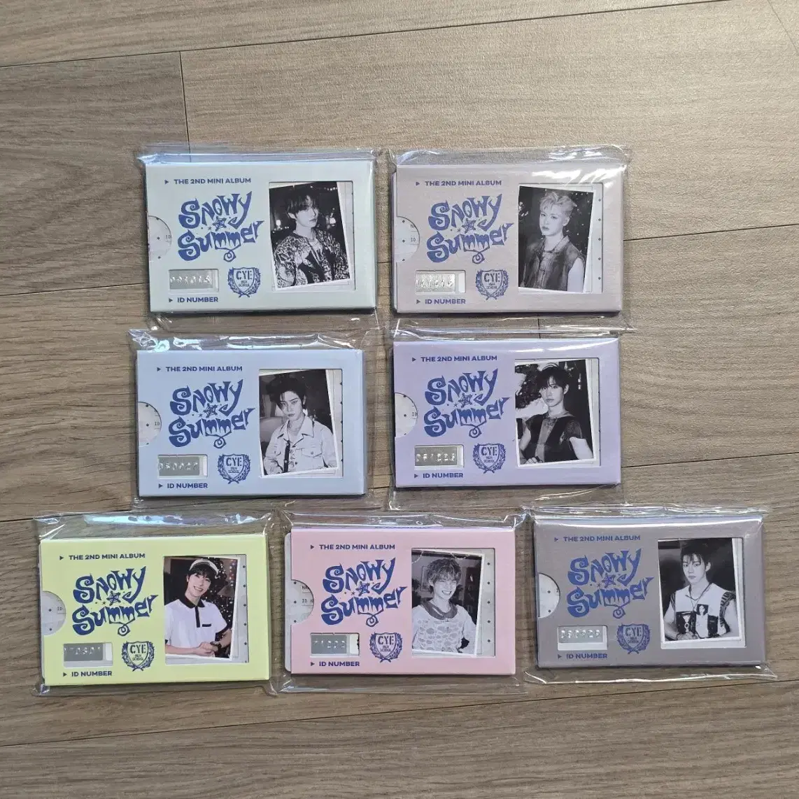 未開封 CYE クルユア SnowySummer CLting-i Ver Keul Yooa Mini Album Vol. 2 Snowy Summer ID Card Album Close