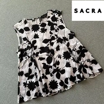 SACRA 모노톤 플라워 슬리브리스 블라우스