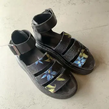 Dr. Martens CLARISSA 플라워 프린트 샌들 36