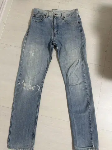 Levis 505 라이트 블루 스트레이트 데미지 데님