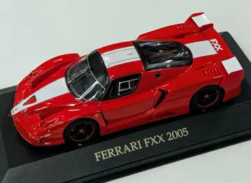 ixo 모델스 1/43 페라리 FXX 2005(레드) FER031