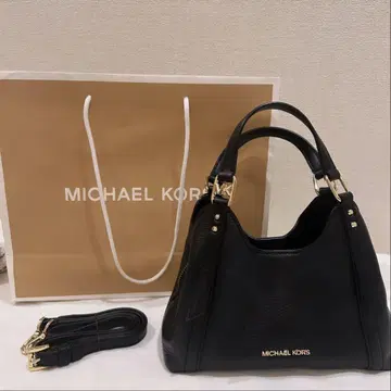 MICHEAL KORS의 핸드백