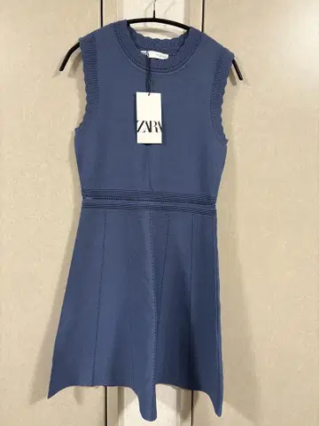 미사용 새상품 ZARA 슬리브리스 원피스 블루 S 사이즈