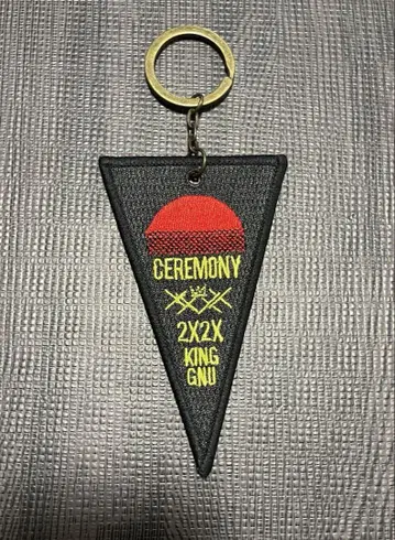 King Gnu ceremony 키링 와펜풍