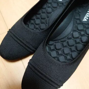 VIVAIA 블랙 플랫 슈즈