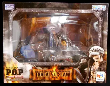 메가하우스 P.O.P LIMITED EDITION 트라팔가 로 VerVS