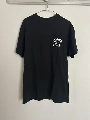 SANTA CRUZ 블랙 티셔츠