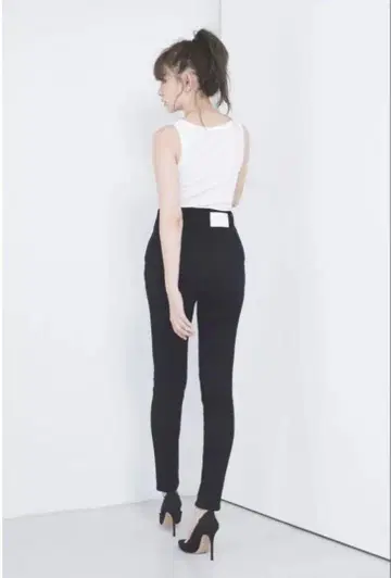 하립투 Paris High Rise Jeans 26 블랙