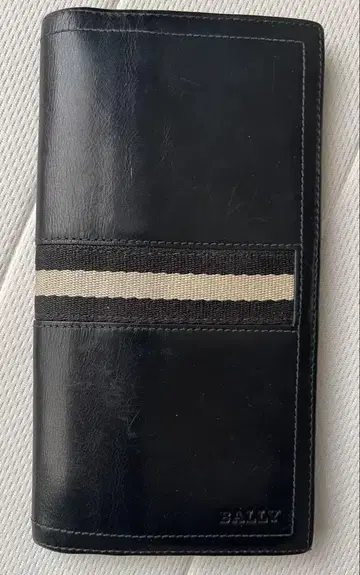 BALLY 블랙 가죽 장지갑