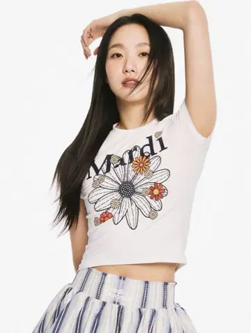 마르디 메크르디 꽃무늬 크롭 티셔츠