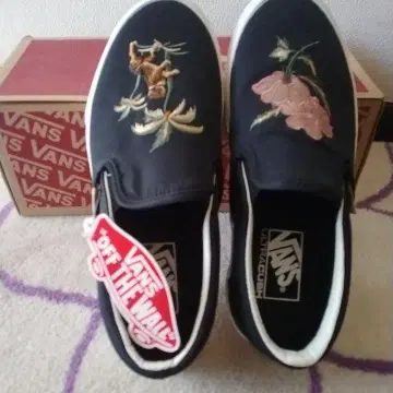 VANS 자수 디자인 슬립온 블랙