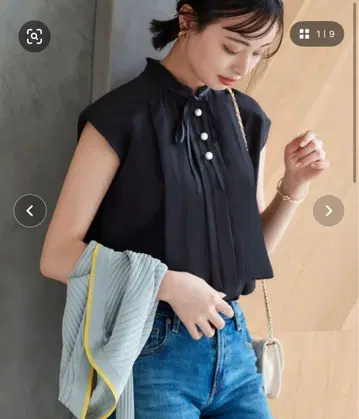 RUIRUE BOUTIQUE 펄 버튼 프렌치 슬리브 블라우스