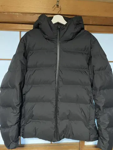 유니클로 심리스 다운 블랙 XL