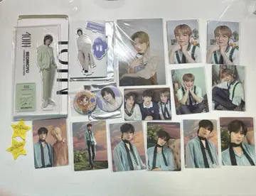 TXT 투바 봄규 굿즈 아크릴 스탠드 캔뱃지 별 포토 카드 세트