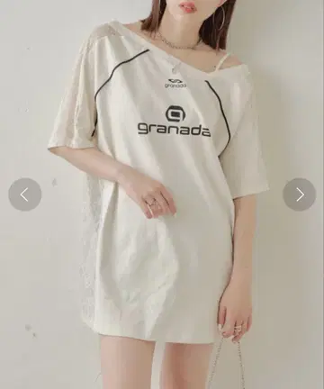 CHICO 레이스 절개 원숄더 게임 T