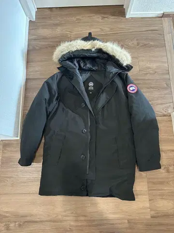 Canada Goose 블랙 다운 자켓 XL