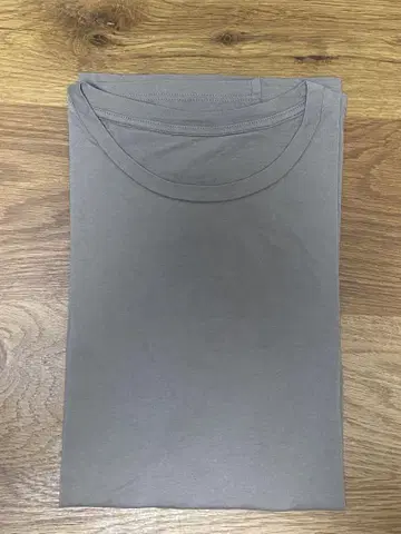 Deuxieme Classe 슬리브리스 티셔츠