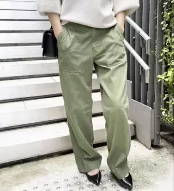 새상품급 완판 스픽 앤 스팬 루즈 베이커 팬츠 카키 사이즈 40