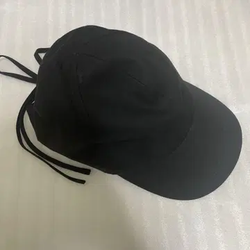유나이티드 애로우즈 백 리본 캡