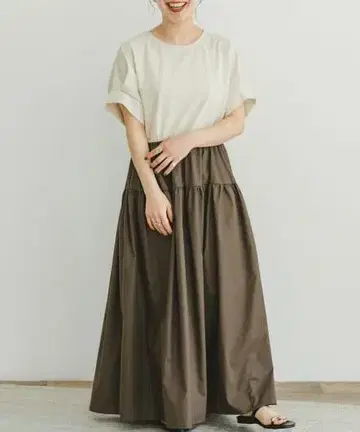 새상품급 ITEMS 도킹 티셔츠 원피스 롱 이소재 아이보리 카키