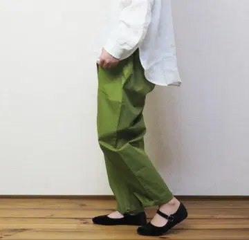 나츄카라 라이트 트윌 테이퍼드 팬츠