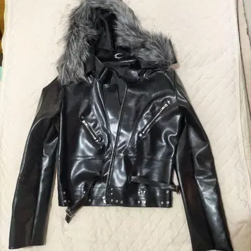 cozy worldwide 가죽 자켓 opium y2k