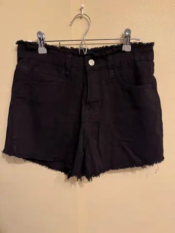 DAY CLOSET 묶음 판매 숏팬츠 블랙 화이트