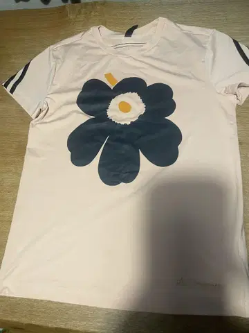아디다스 마리메꼬 티셔츠