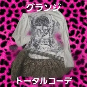 Y2K 그런지 의류 전체 코디