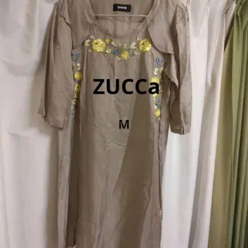 zucca 자수 장식 베이지 반팔 원피스
