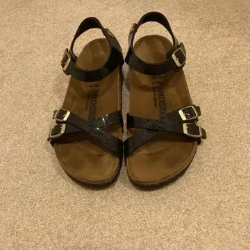 BIRKENSTOCK 샌들