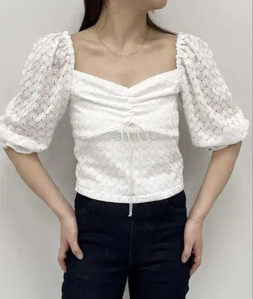 컷 레이스 풀오버