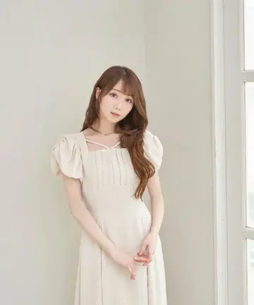 로제뮤즈 턱 퍼프 슬리브 원피스
