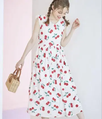 tocco closet 체리 프린트 슬리브리스 원피스