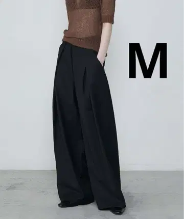 하이 웨스트 딥턱 슬랙스 팬츠 M 사이즈 블랙