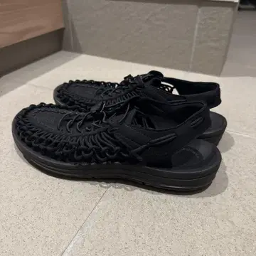 KEEN UNEEK 블랙 27.0cm