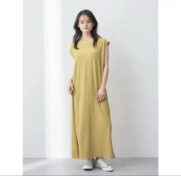YECCA VECCA 러셀 셔링 컷 원피스