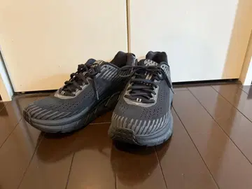 호카오네오네 클리프톤 5