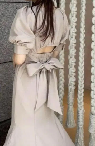 rienda 백 리본 머메이드 원피스