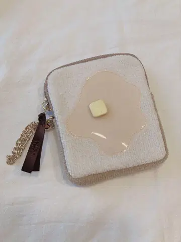 라브라리 바이 페이러 라브라리 베이커리 식빵 파우치 미사용