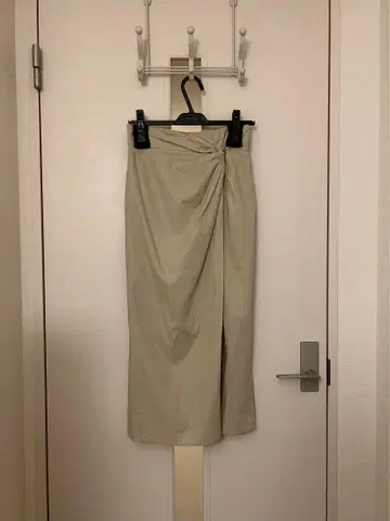 VIS 타이트 스커트