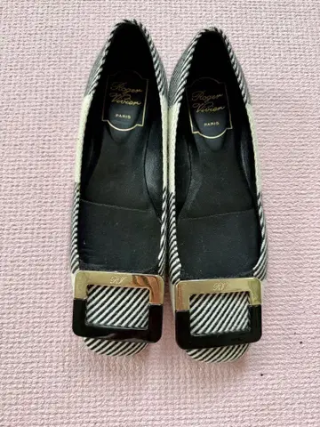 Roger Vivier 스트라이프 플랫 슈즈