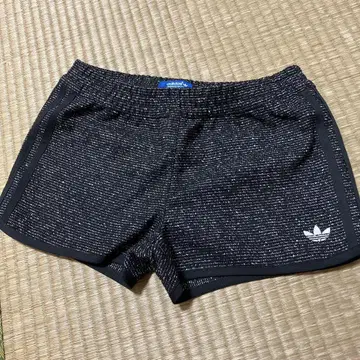아디다스 스트라이프 숏 팬츠 사이즈 S