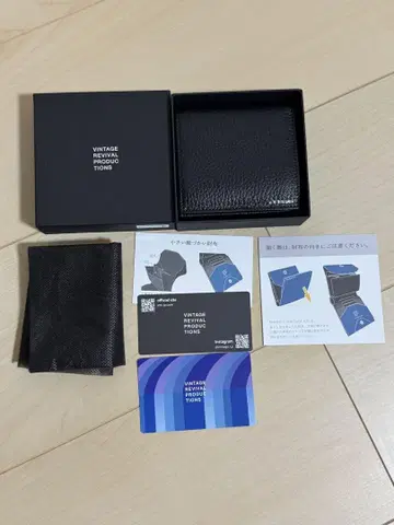 작은 세로 지갑 슈링크 가죽 블랙