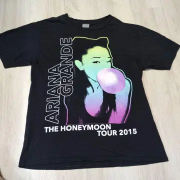ARIANA GRANDE 티셔츠